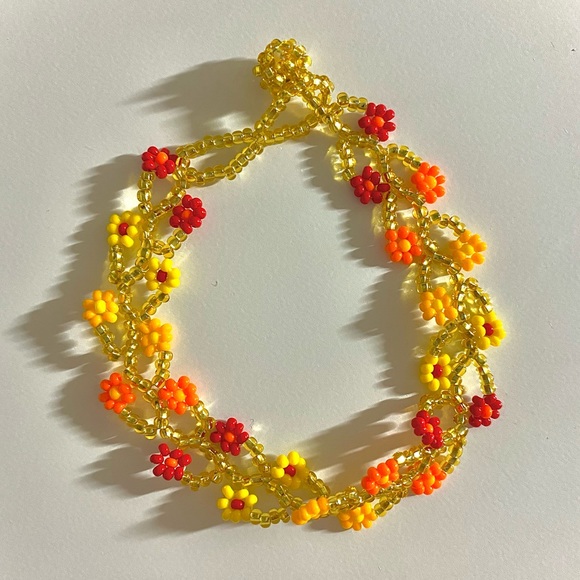 Custom Design Floral Bead Bracelet 🌼 - Picture 1 of 3